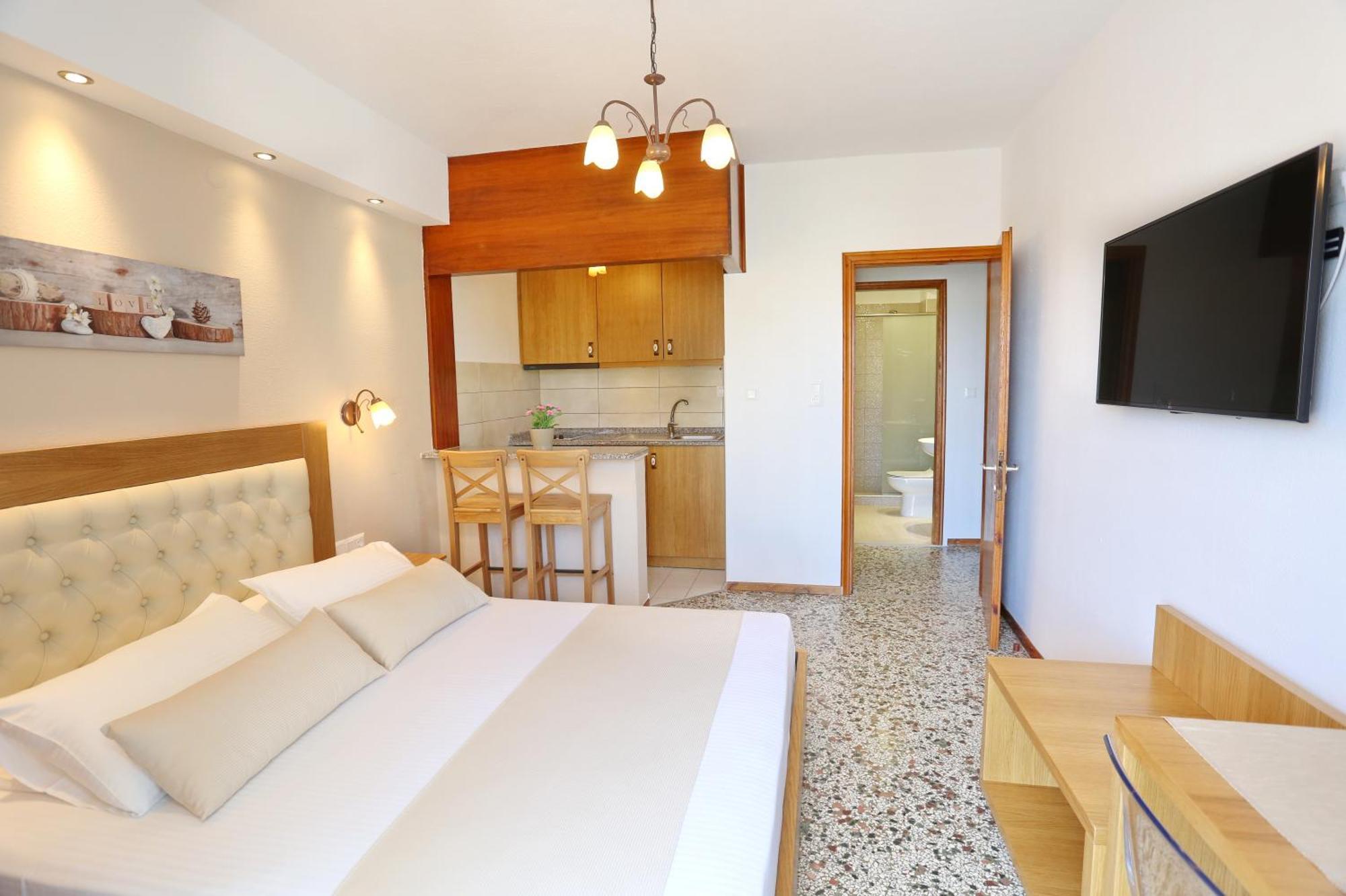 Kastoria Hotel Apartments Chaniotis Dış mekan fotoğraf