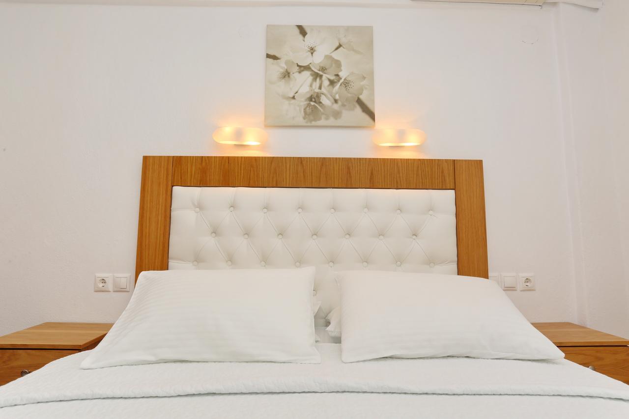 Kastoria Hotel Apartments Chaniotis Dış mekan fotoğraf