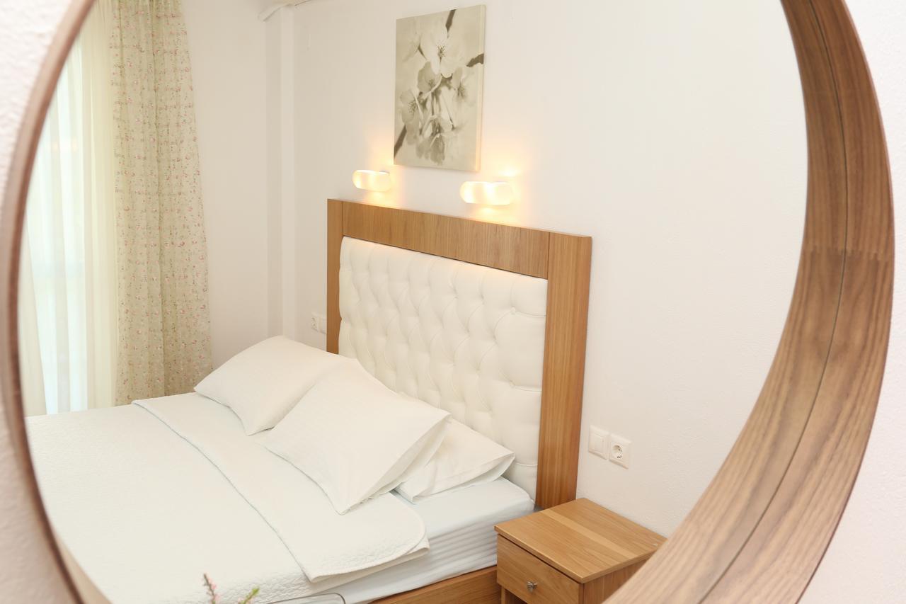 Kastoria Hotel Apartments Chaniotis Dış mekan fotoğraf
